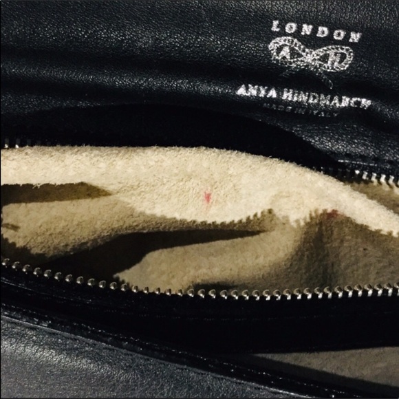 ANYA HINDMARCH ••• Leather Envelope Shoulder Bag - Picture 7 of 7